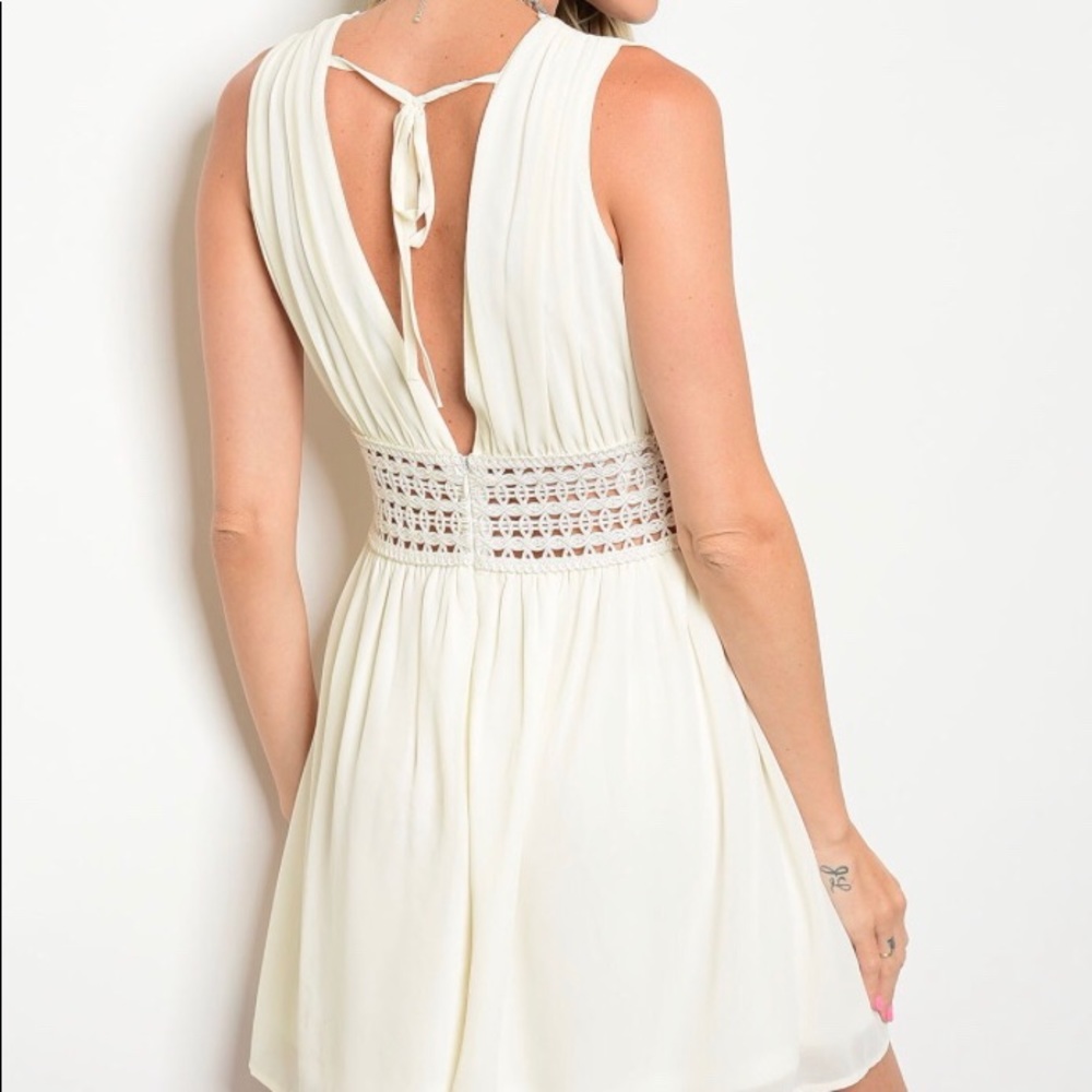 Sleeveless Ivory Dress - Picture 3 of 5